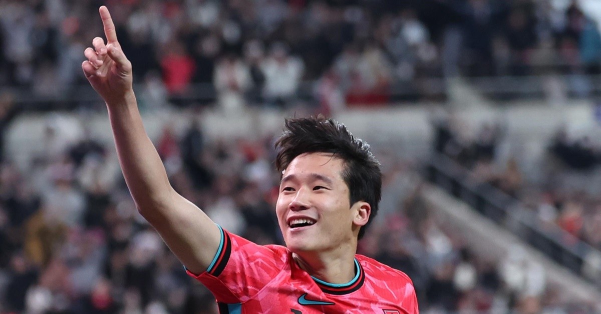 18일 오후 서울 마포구 서울월드컵경기장에서 열린 ‘하나은행 초청 국가대표팀 친선경기’ 대한민국과 가나와의 경기에서 후반 이태석이 헤더 선제골을 넣고 세리머니하고 있다. / 뉴스1