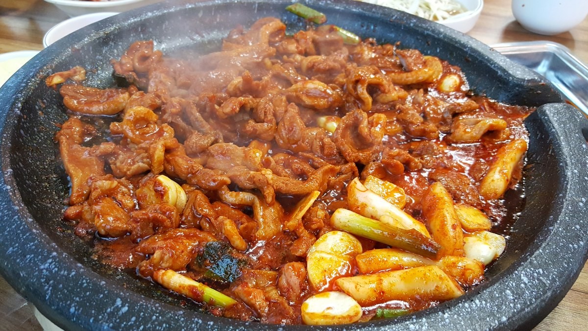 오리주물럭 / ohhola-shutterstock.com