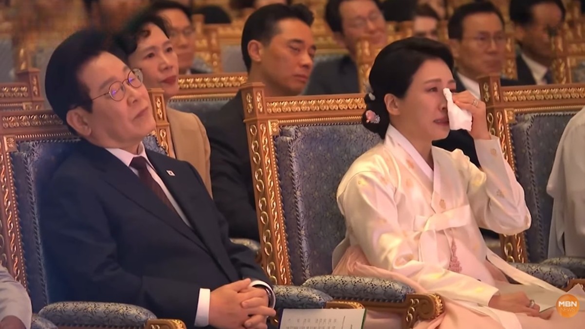 조수미 공연 관람 중 눈물 보이는 김혜경 여사 / 유튜브 'MBN News'