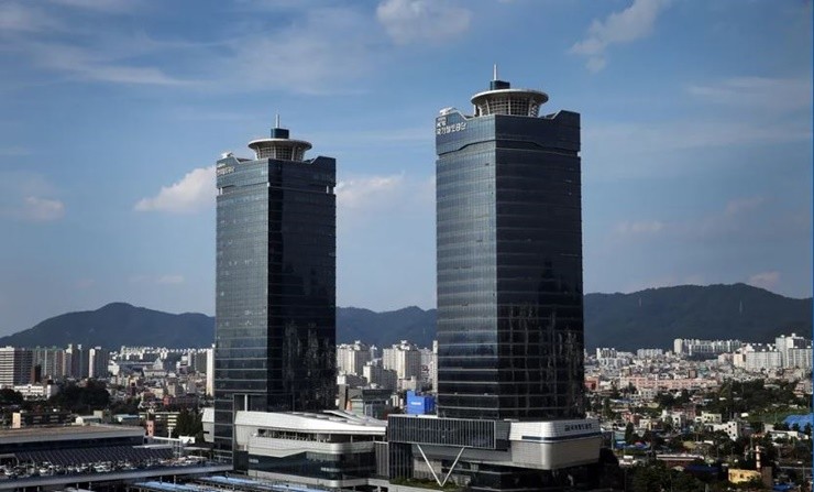 2025년 국정감사에서 코레일의 재무 상황은 더 이상 숨길 수 없는 수준으로 드러났다. 부채는 21조원을 넘어섰고, 하루에만 10억 원이 넘는 이자를 내는 구조가 고착됐다. / 사진=자료사진