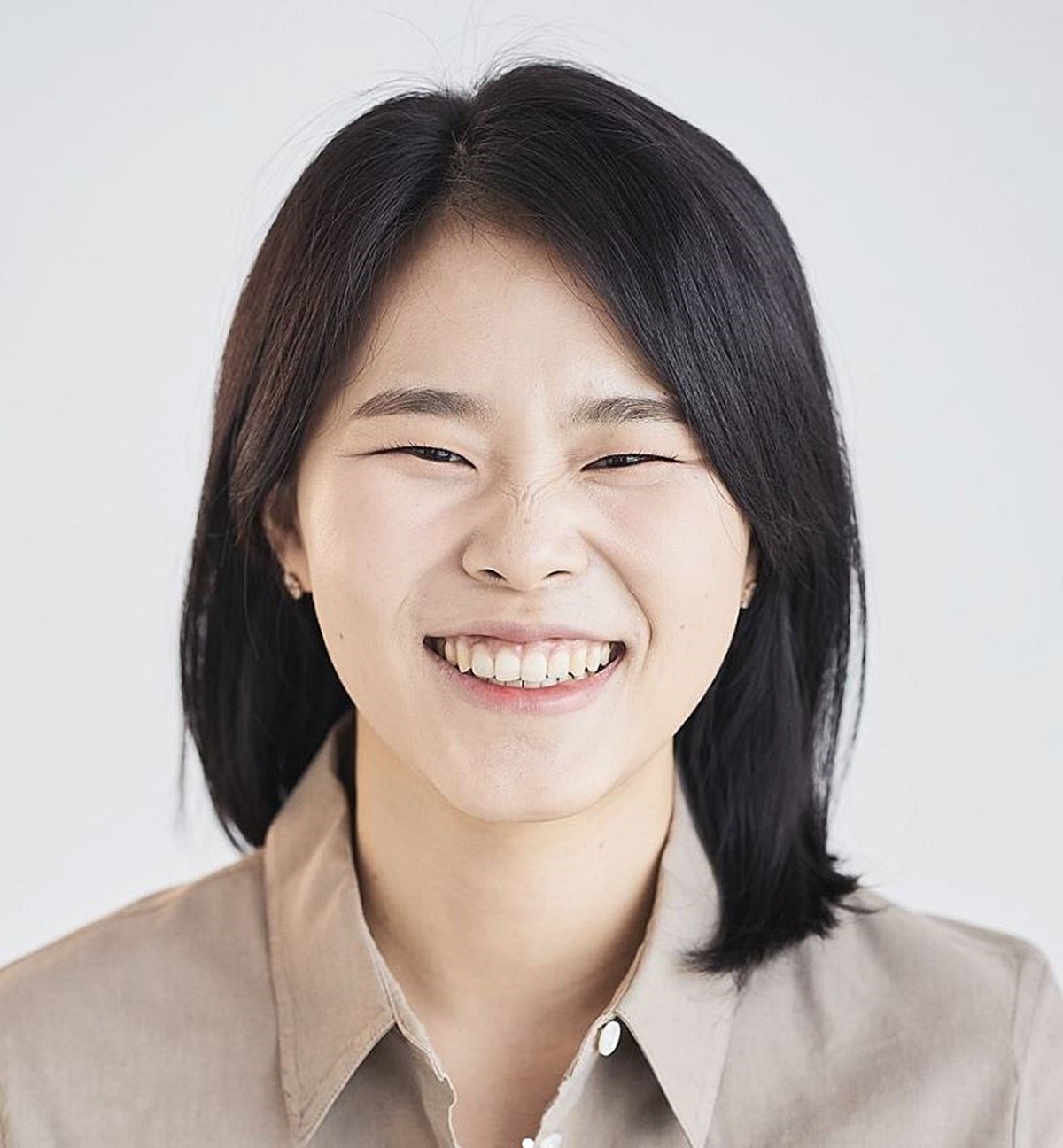 불의의 사고로 하반신 마비 판정을 받았지만 불굴의 의지로 삶을 살아가 큰 울림을 준 장지혜 회계사가 별세했다는 소식이 뒤늦게 전해졌다. 이 사진은 고인의 남편이 올린 생전 모습이다. / 장지혜 회계사 인스타그램