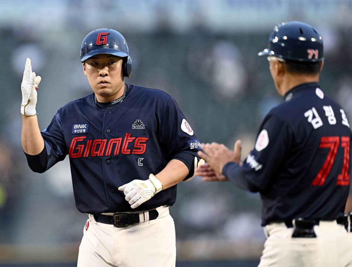 롯데 자이언츠 시절 안치홍. / 뉴스1