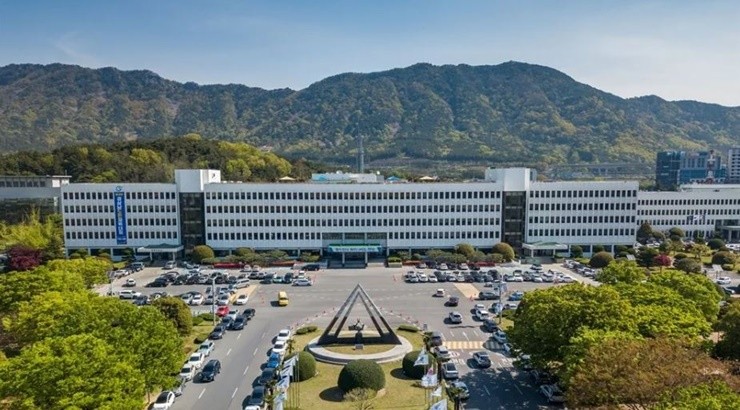 경남도정이 올해 국정감사에서 보여준 장면은 단 하나였다.  “비리는 개인의 일탈”이라고 말하면서도, 정작 그 비리가 자라는 시스템은 끝내 인정하지 않으려는 모습이다.   / 사진=자료사진