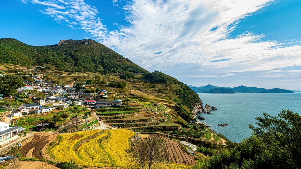 가천 다랭이마을. / David.Kang-shutterstock.com