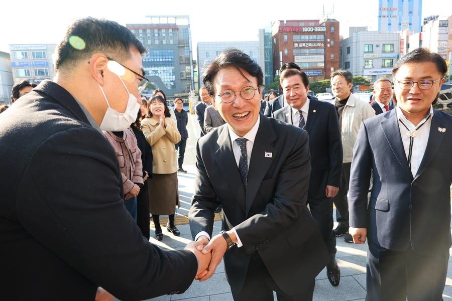 20일 경주시청을 찾은 김민석 국무총리/경주시