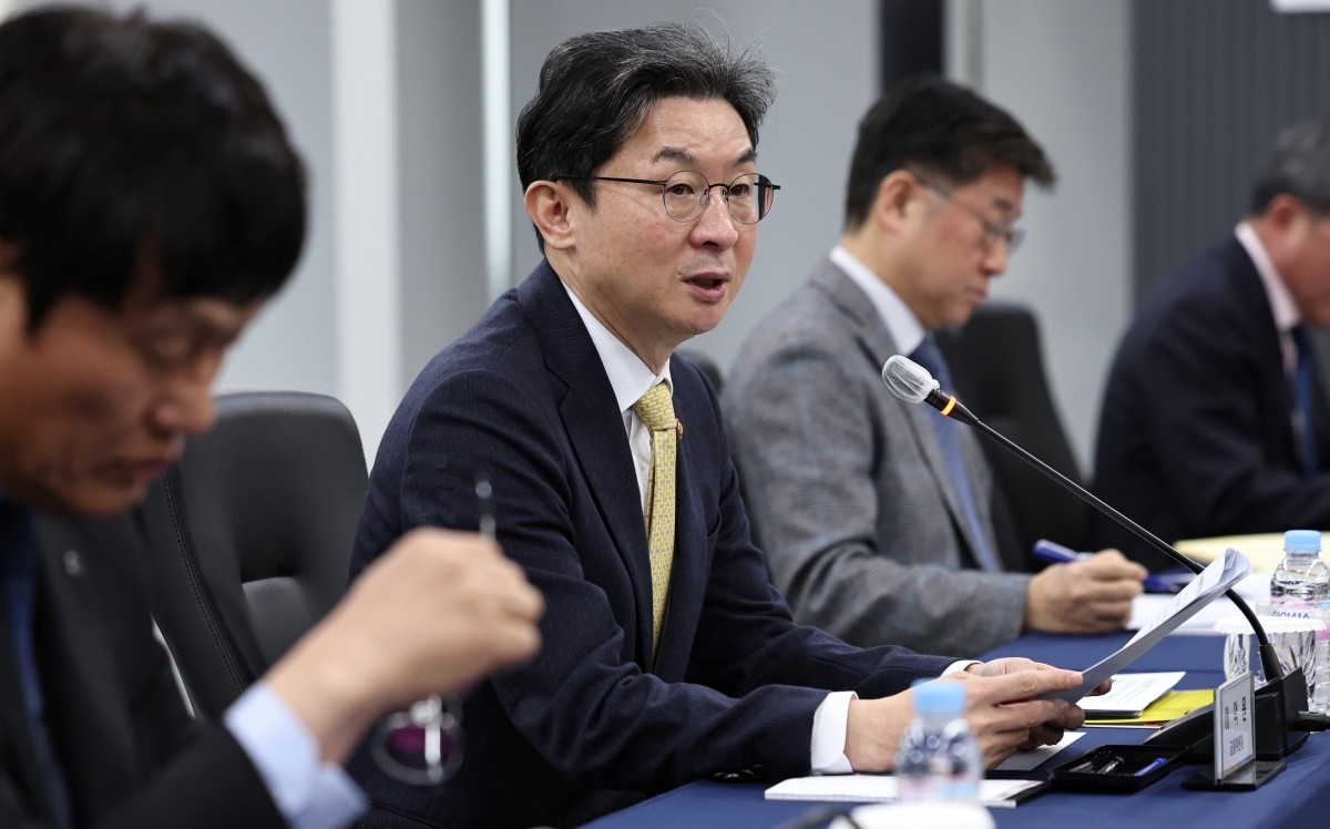 이억원 금융위원장이 20일 오전 서울 중구 여신금융협회에서 열린 여신전문금융업권 CEO 간담회에서 모두발언을 하고 있다. / 뉴스1