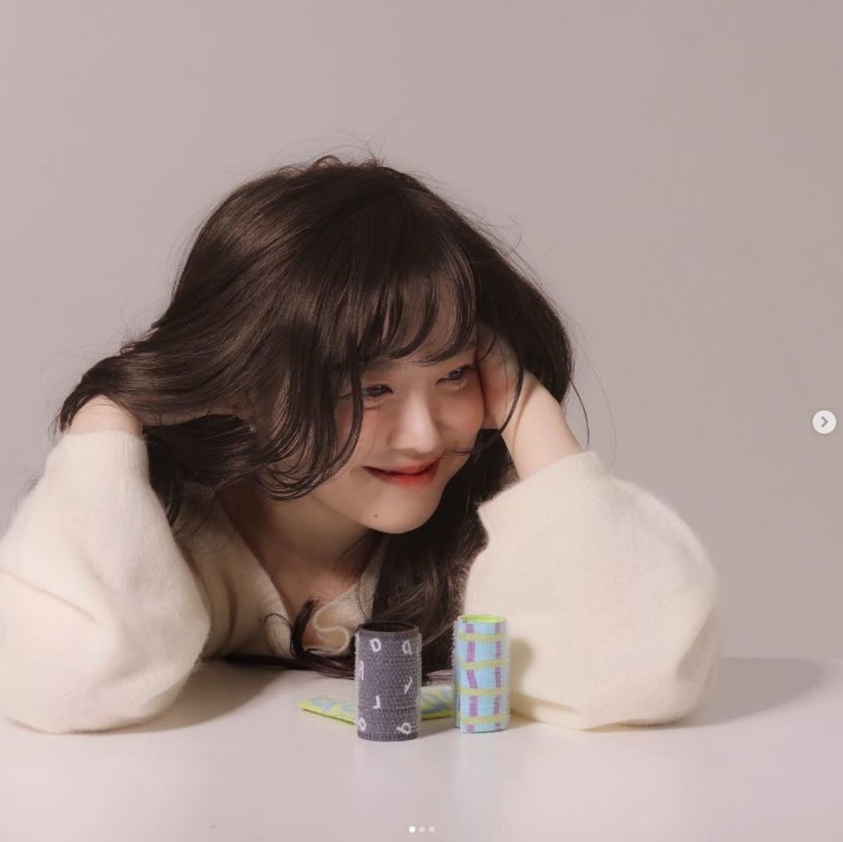 출시된 구혜선 발명품, '쿠롤(KOOROLL)'과 모델로 나선 구혜선의 모습. / 구혜선 인스타그램