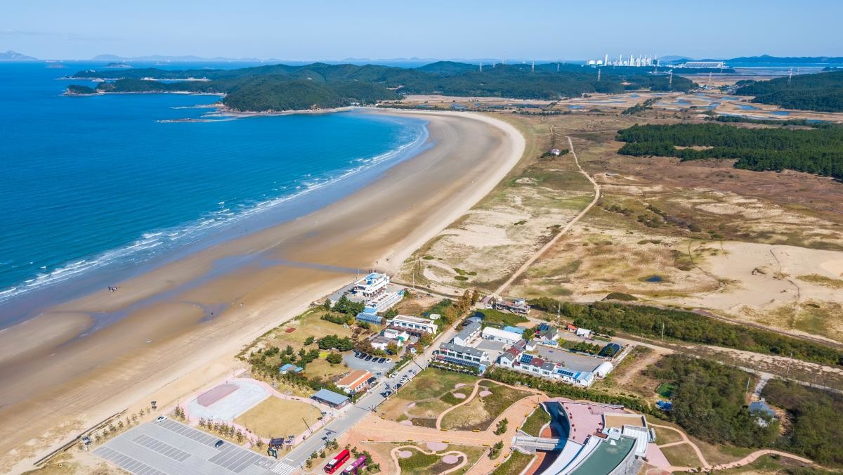 충남 태안군 신두리 해안 사구. / cstrike-shutterstock.com
