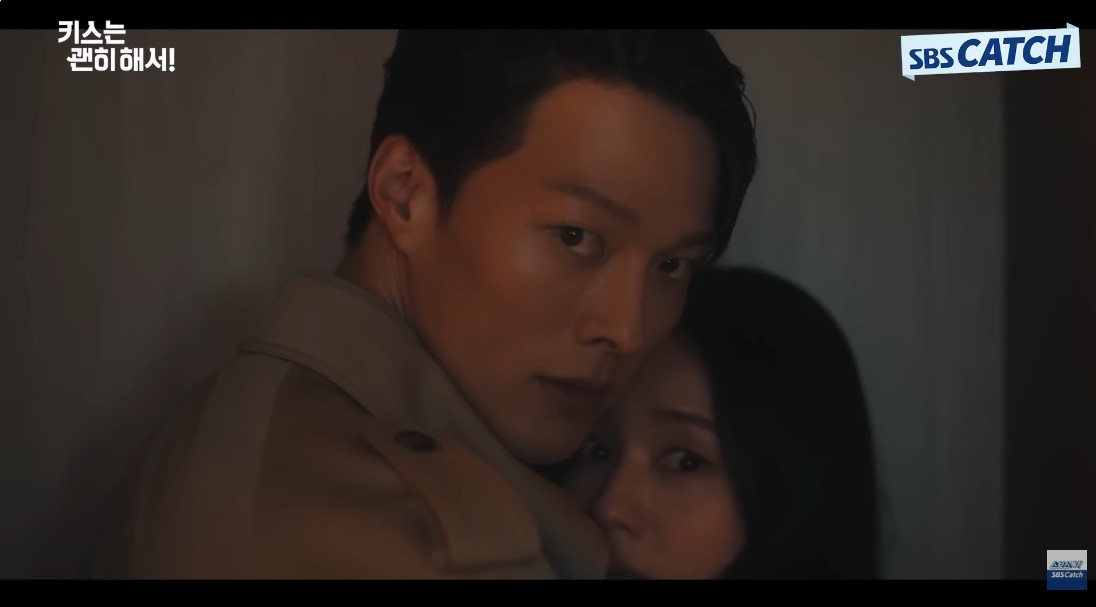 극중 쌍방 속앓이 로맨스를 선보이는 장기용과 안은진 / SBS