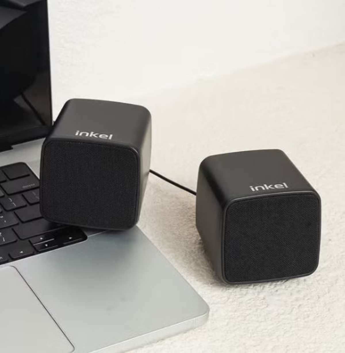 '인켈 2채널 유선 패브릭 스피커’ / 다이소