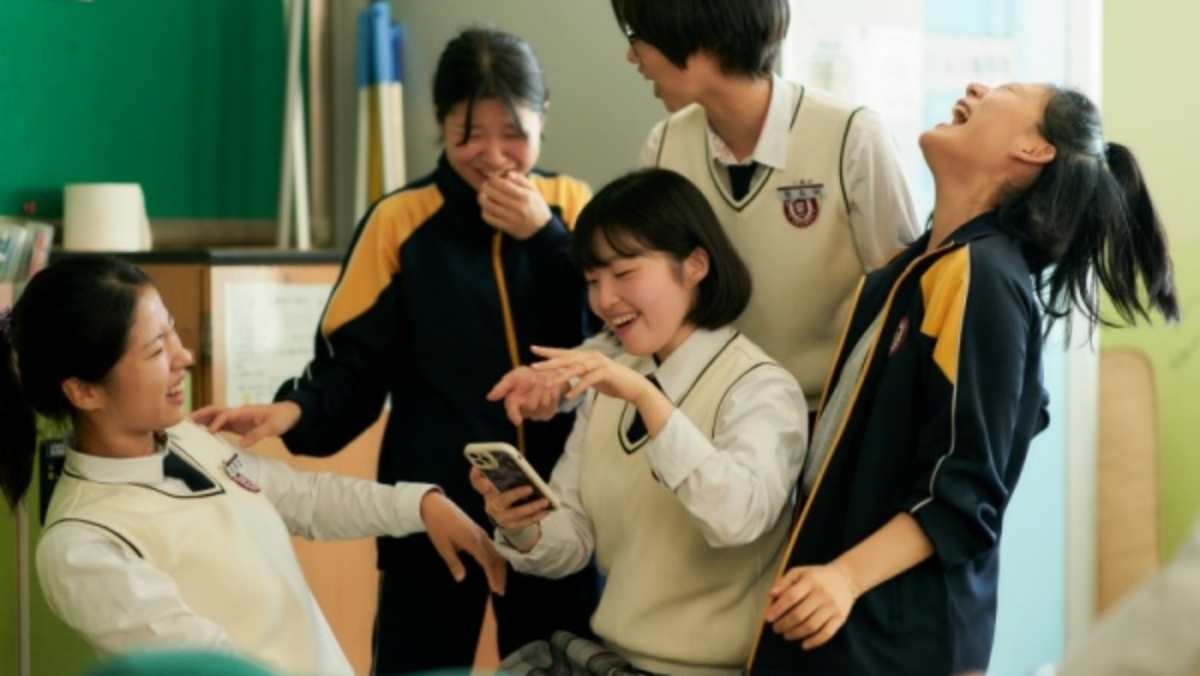 영화 '세계의 주인 / 바른손이엔에이