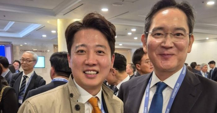 APEC에서 만난 이재용 삼성전자 회장과 함께 / 이 대표 인스타그램