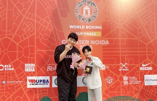 화순군청 복싱부(왼쪽부터 주태웅 선수, 박초롱 선수)