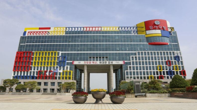 부산 강서구(구청장 김형찬)가 부산시 종합감사에서 인사·세입·환경·문화체육·복지 등 전 분야에 걸친 27건의 위법·부당 행위가 적발됐다. 감사위원회는 징계 1명, 주의·시정 42건, 재정추징 8억3000여 만 원을 요구했다. / 사진=강서구제공