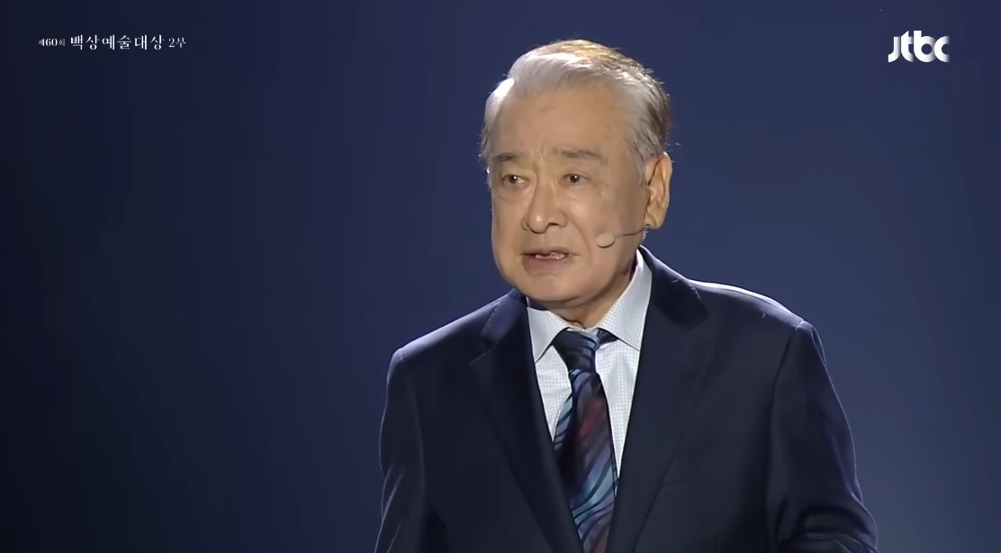 지난해 '제60회백상예술대상' 시상식에서 특별무대를 꾸민 이순재 / JTBC