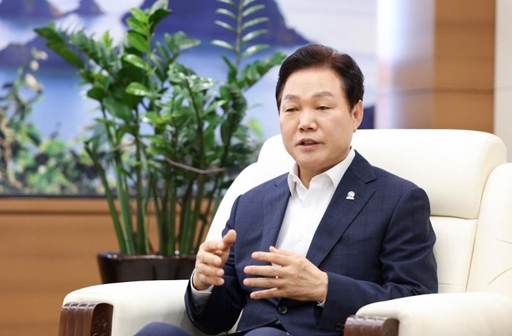 박완수 도정의 가장 큰 특징은 “기존 제조업 유지”가 아니라 ‘미래 산업으로 체질 교체’를 본격화했다는 점이다. / 사진=위키트리 DB