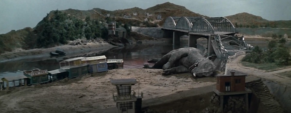 쓰러진 용가리. / 유튜브