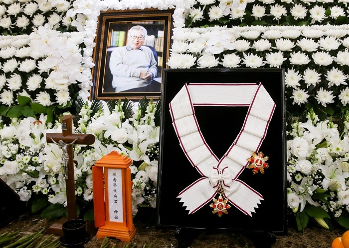 고 이순재 영정 / 뉴스1