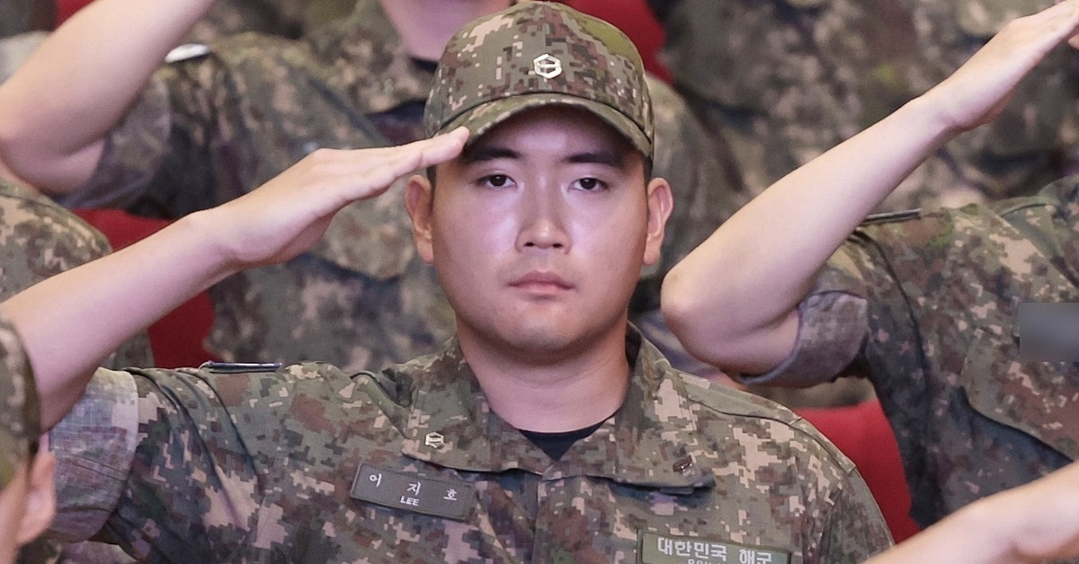 '내일 아들 임관식 참석' 이재용이 해군사관학교장 티타임 거절한 이유