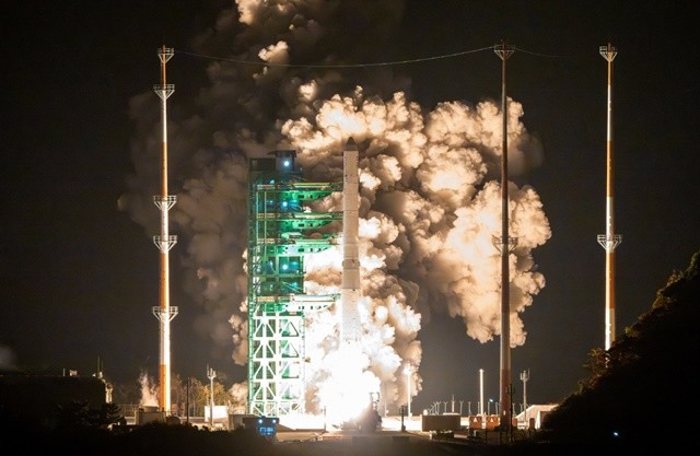 누리호 고흥서 성공적 발사, 민간 우주시대 개막/ 한국항공우주연구원