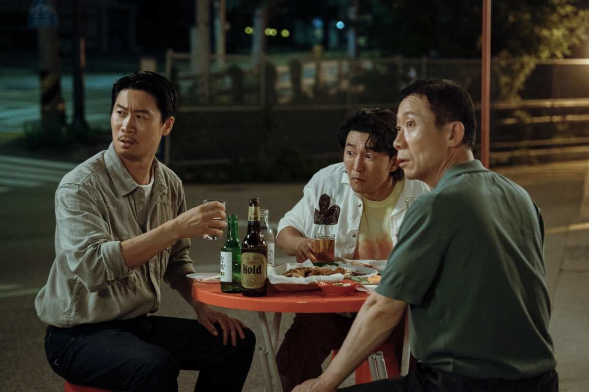 'UDT: 우리 동네 특공대' 주조연들. (왼쪽부터)진선규, 허준석, 정석용. / ENA 'UDT: 우리 동네 특공대'