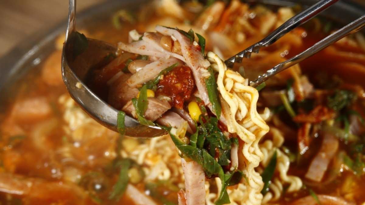 부대찌개 자료사진 / Light Independent-shutterstock.com