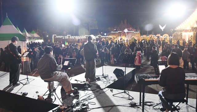 지역 기독연합회가 주최한 버스킹 공연