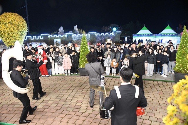 브라스밴드 거리 공연