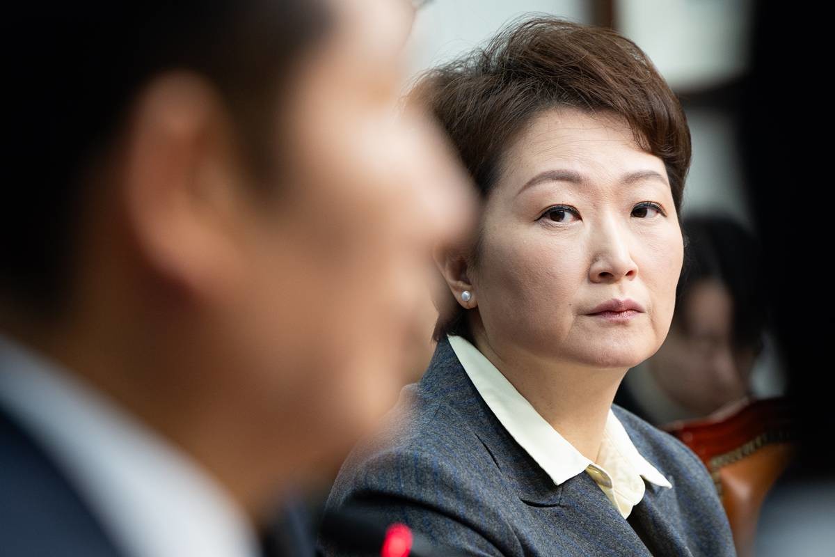 정청래 대표 바라보는 이언주 최고 / 뉴스1