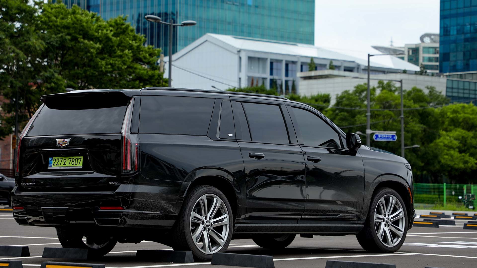 캐딜락 더 뉴 에스컬레이드 ESV. / 권혁재 PD