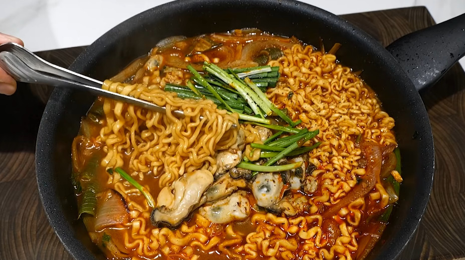 유튜브 '자취요리신 simple cooking'