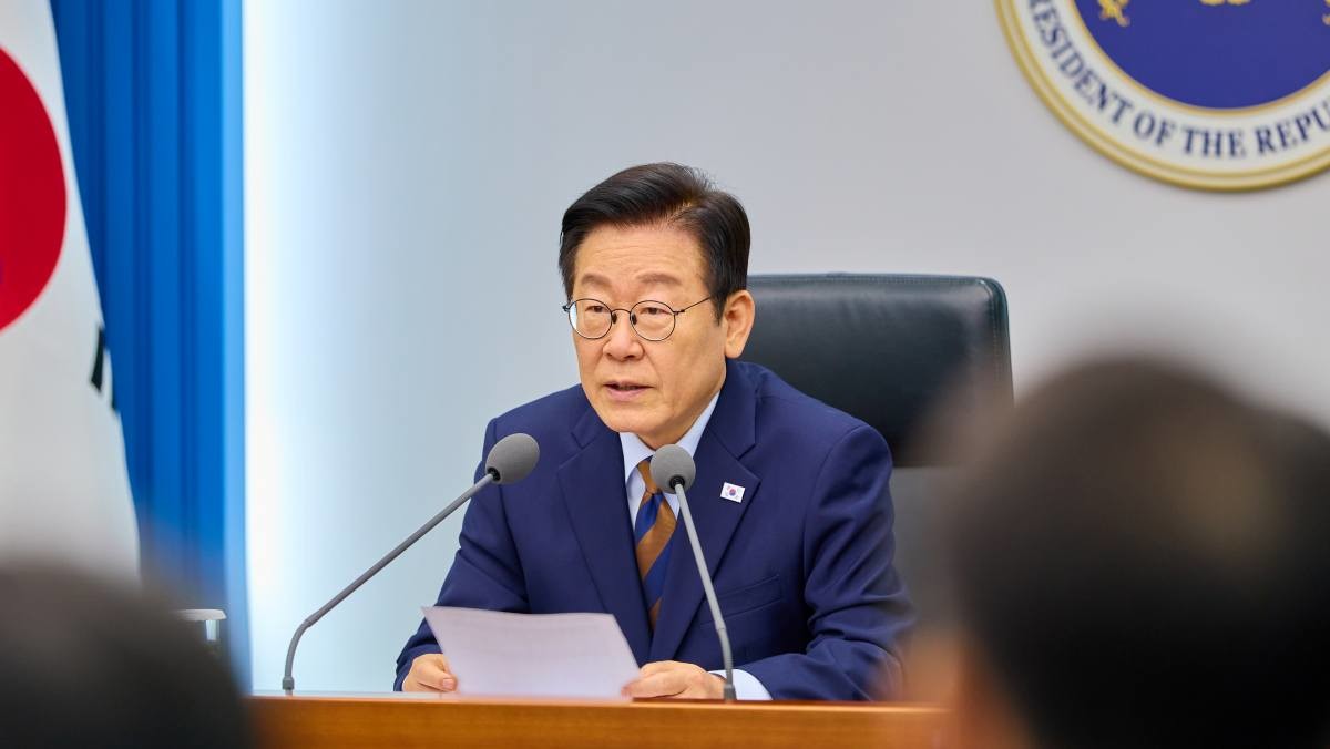 이재명 대통령이 지난 달 27일 서울 용산 대통령실 청사에서 열린 수석보좌관회의에서 발언하고 있다. / 뉴스1