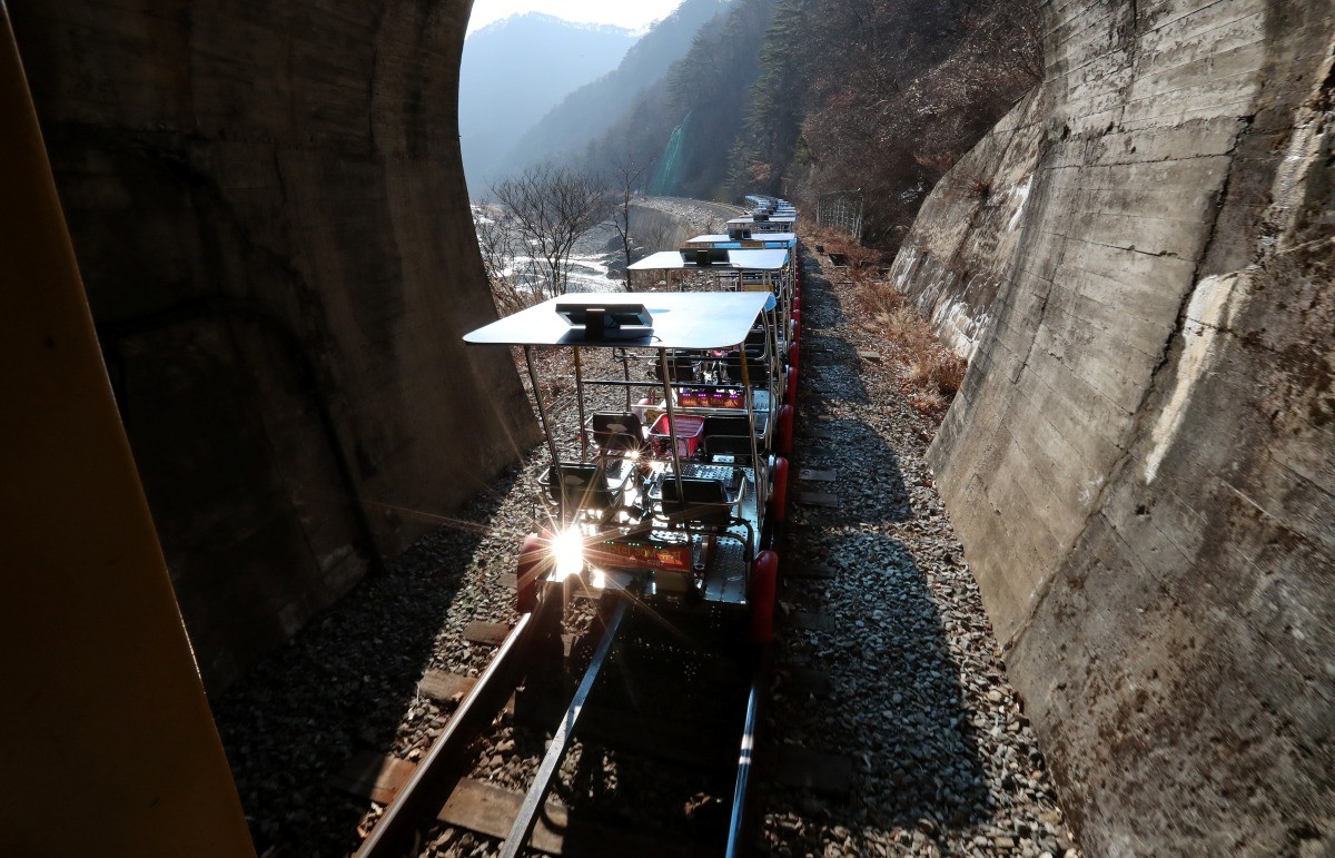 정선 레일바이크. / 연합뉴스