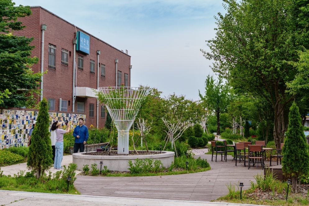 연동_내판역_아뜰리에정원 / 세종시