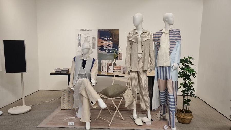 신규 브랜드 제안전 ‘HESYCHIA’에 전시된 의상들. / 계명문화대 제공