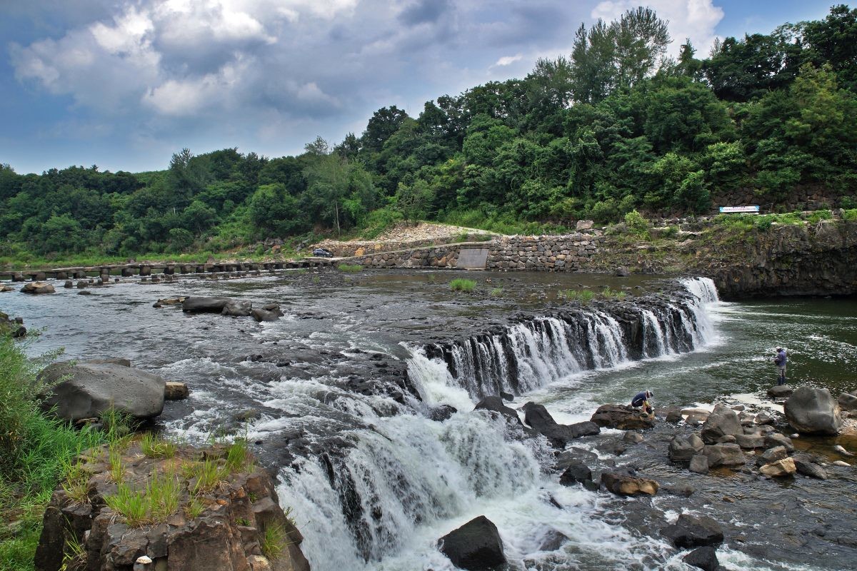 한탄강 직탕폭포. / Seung Ha Kim-shutterstock.com