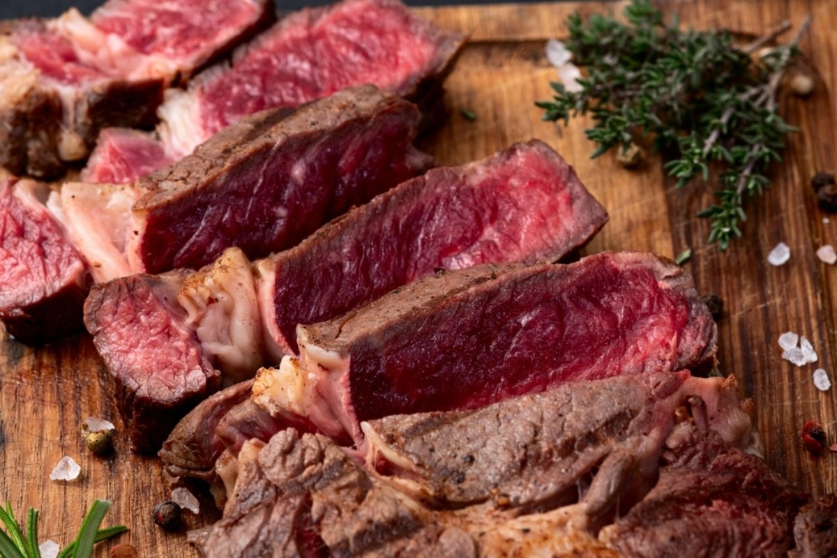 스테이크 자료사진 / AlexeiLogvinovich-shutterstock.com