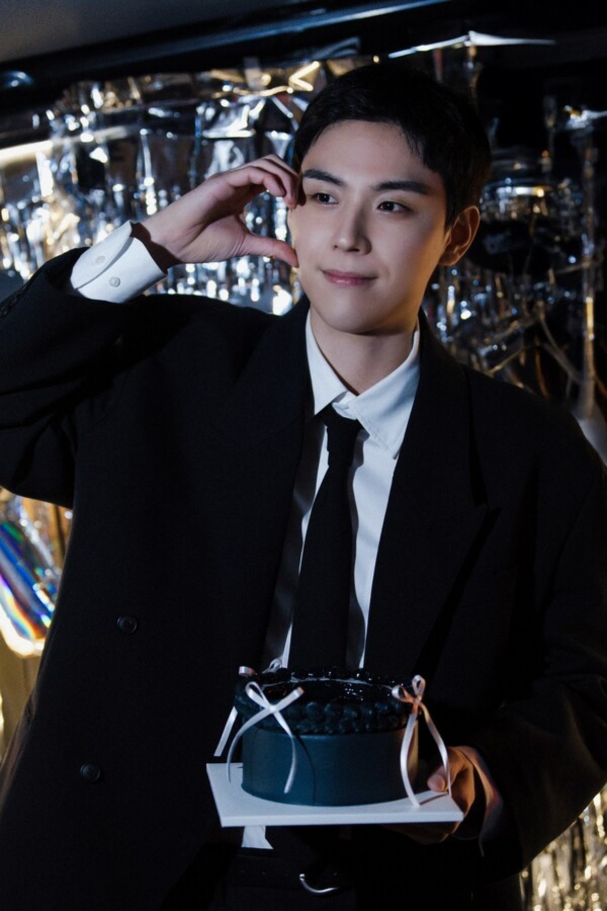 친애하는 X에 출연한 김도훈 배우 / 피크제이