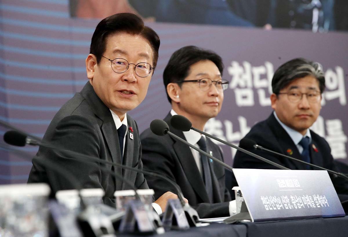 이재명 대통령이 5일 오후 충남 천안 한국기술교육대학교에서 열린 ‘충남의 마음을 담다’ 타운홀미팅 간담회에서 발언을 하고 있다. / 뉴스1