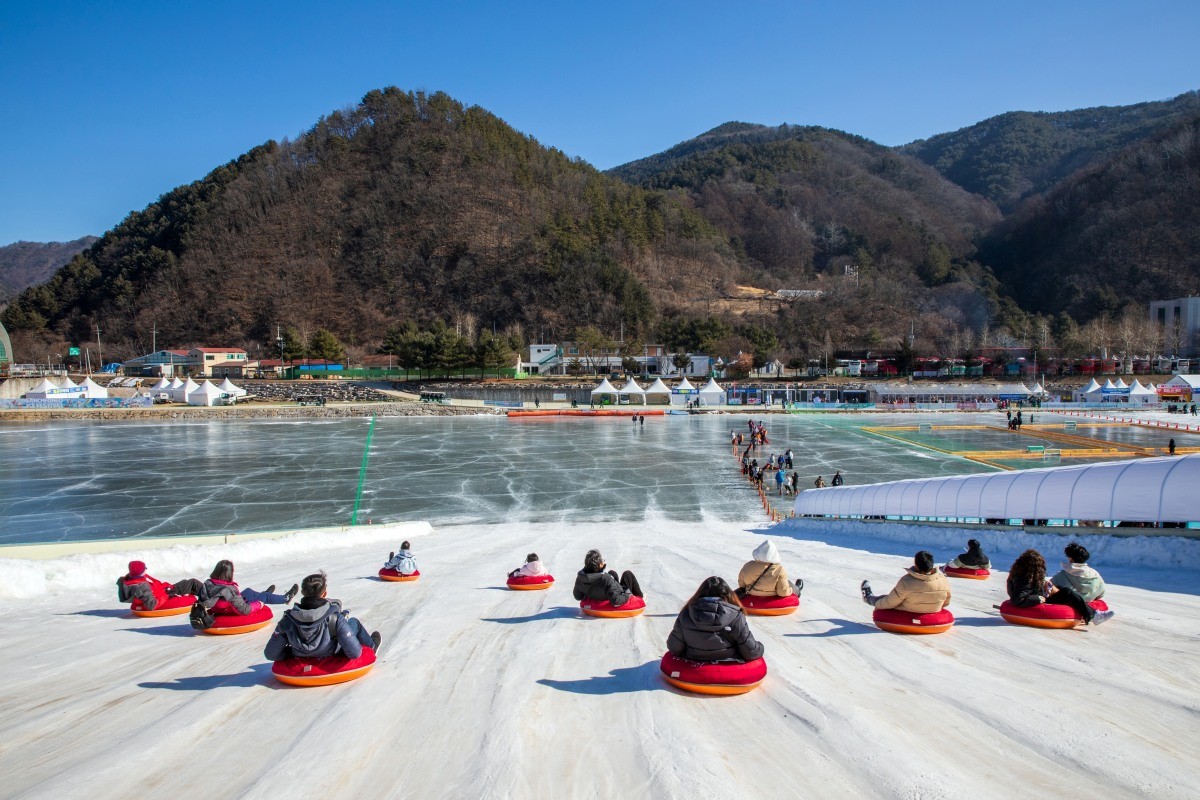 화천산천어축제. / Stock for you-shutterstock.com
