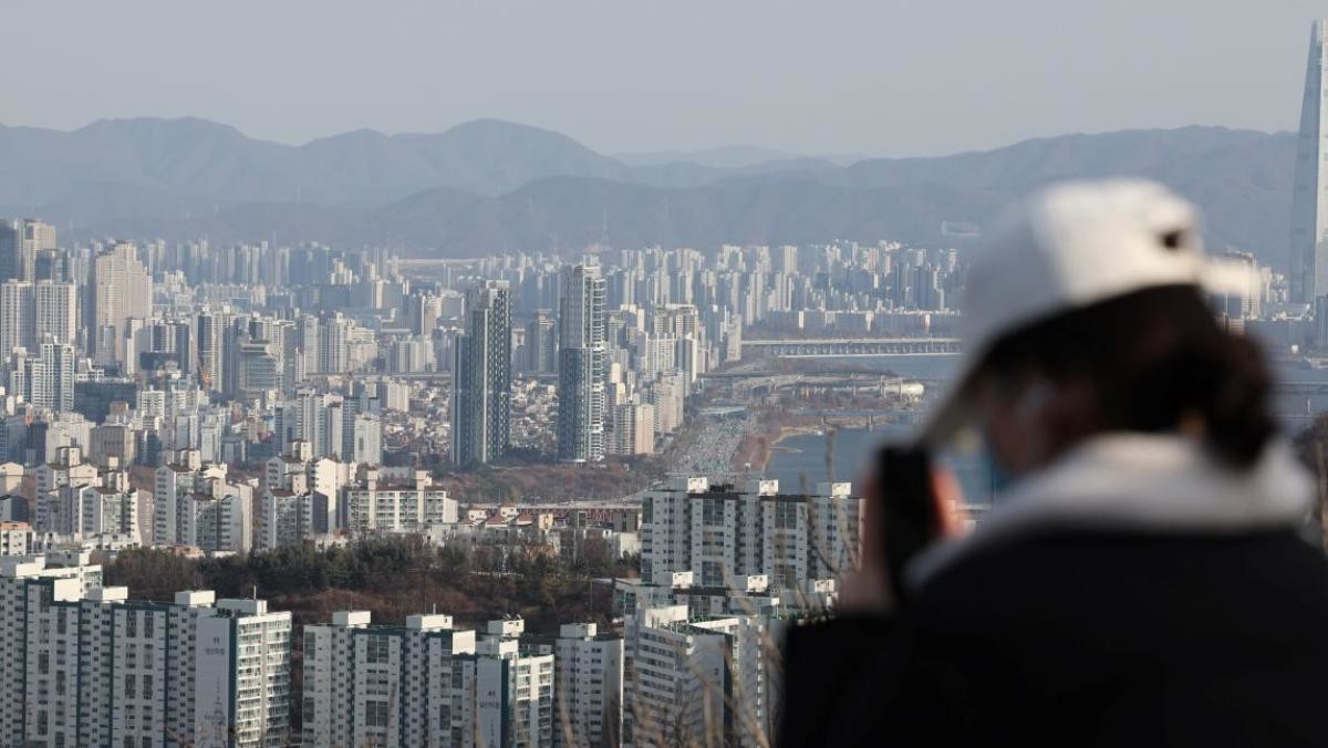 서울 남산에서 바라본 아파트 단지 모습. / 뉴스1