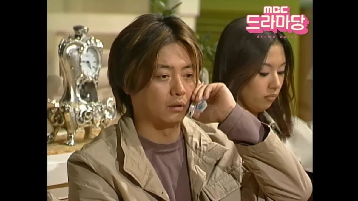 시트콤 '세 친구' 출연 당시의 윤다훈. / 유튜브 'MBCdrama'