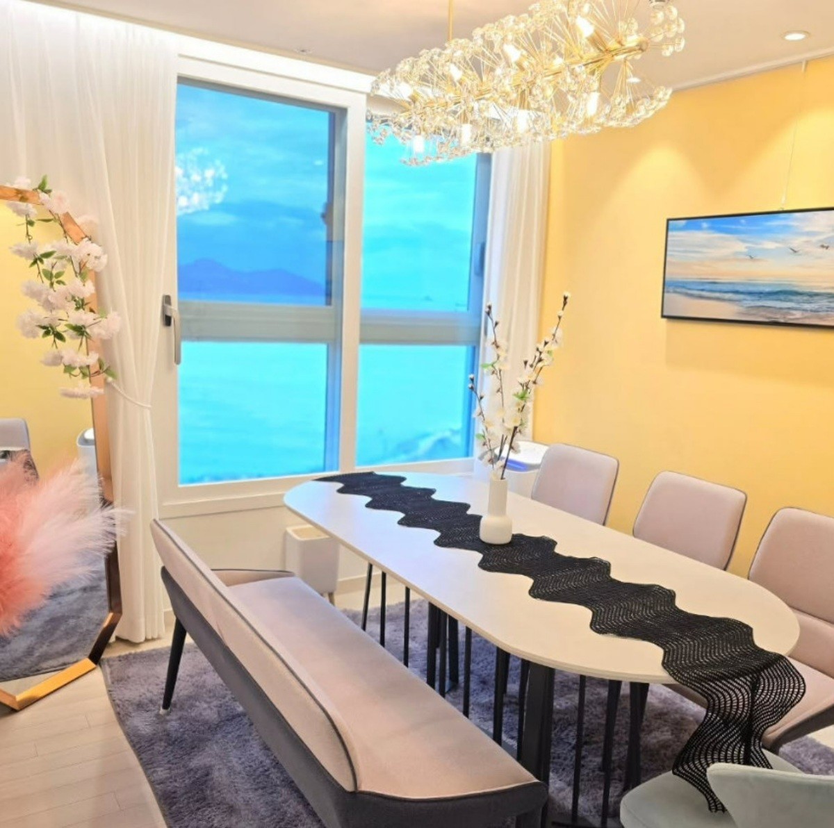 씨사이드 클라우드 객실. / 씨사이드 클라우드 공식 인스타그램