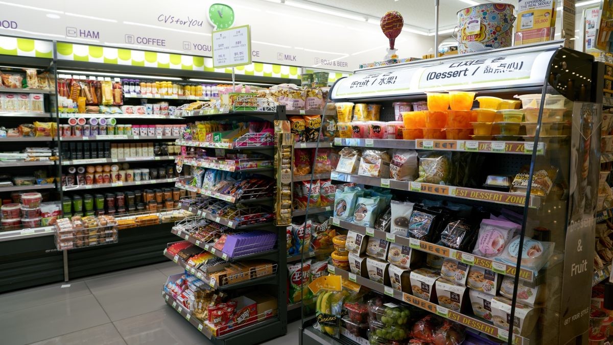 CU편의점 자료사진. / Sorbis-shutterstock.com