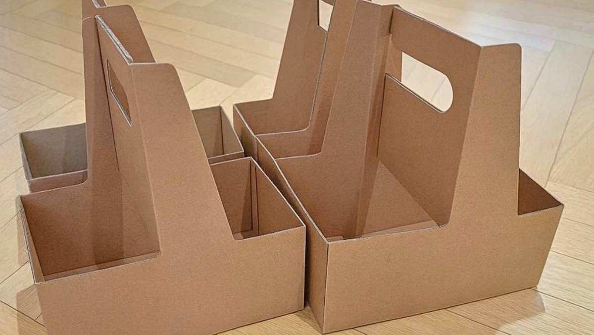 다 쓴 커피 캐리어들. 기사 내용을 바탕으로 제작한 자료사진.