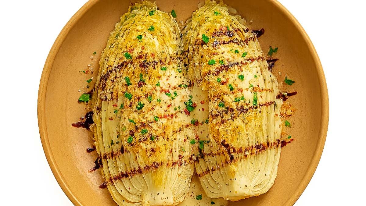 '애슐리에서 먹던 그 맛이 난다고?!' 기사 내용을 바탕으로 제작한 자료사진.