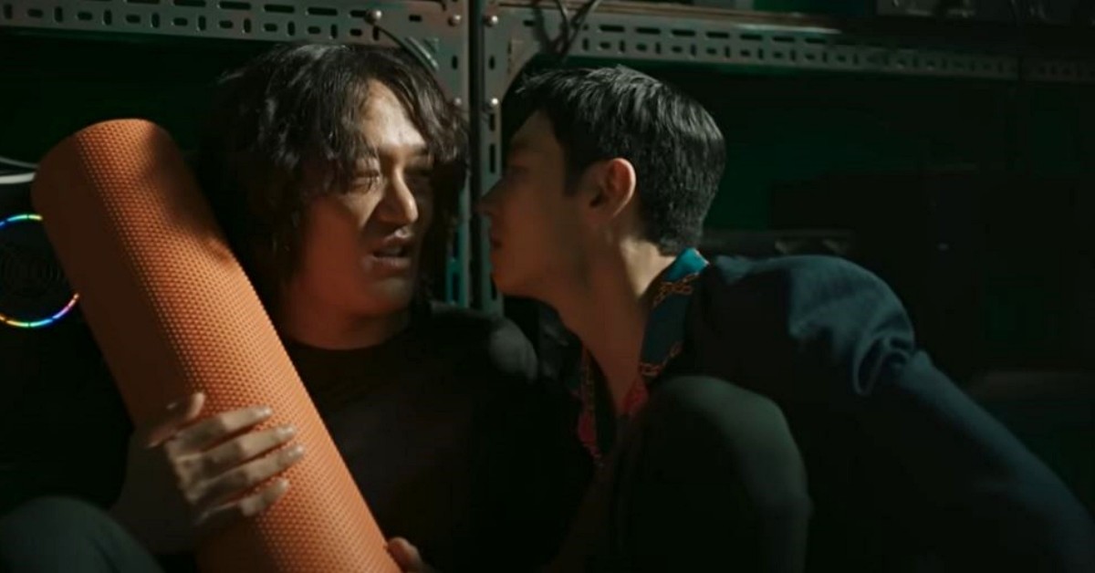 '모범택시3' 측은 12일 7화 방송을 앞두고 택시히어로 김도기의 새로운 부캐인 로렌조 김을 공개했다.  / 유튜브 'SBS'