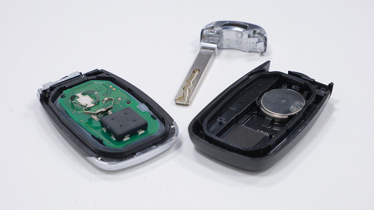 쉐보레 스마트키의 분해 모습. / 권혁재 PD