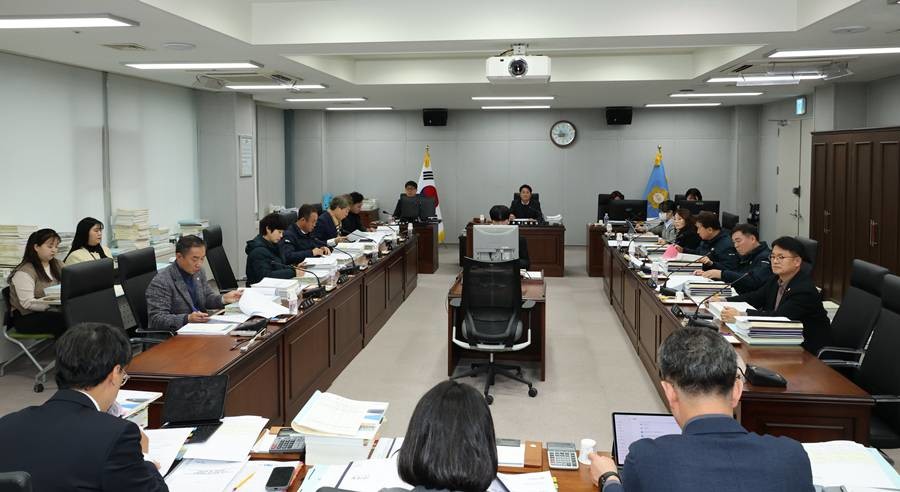 포항시의회 예산결산특별위원회 예산 심사/포항시의회