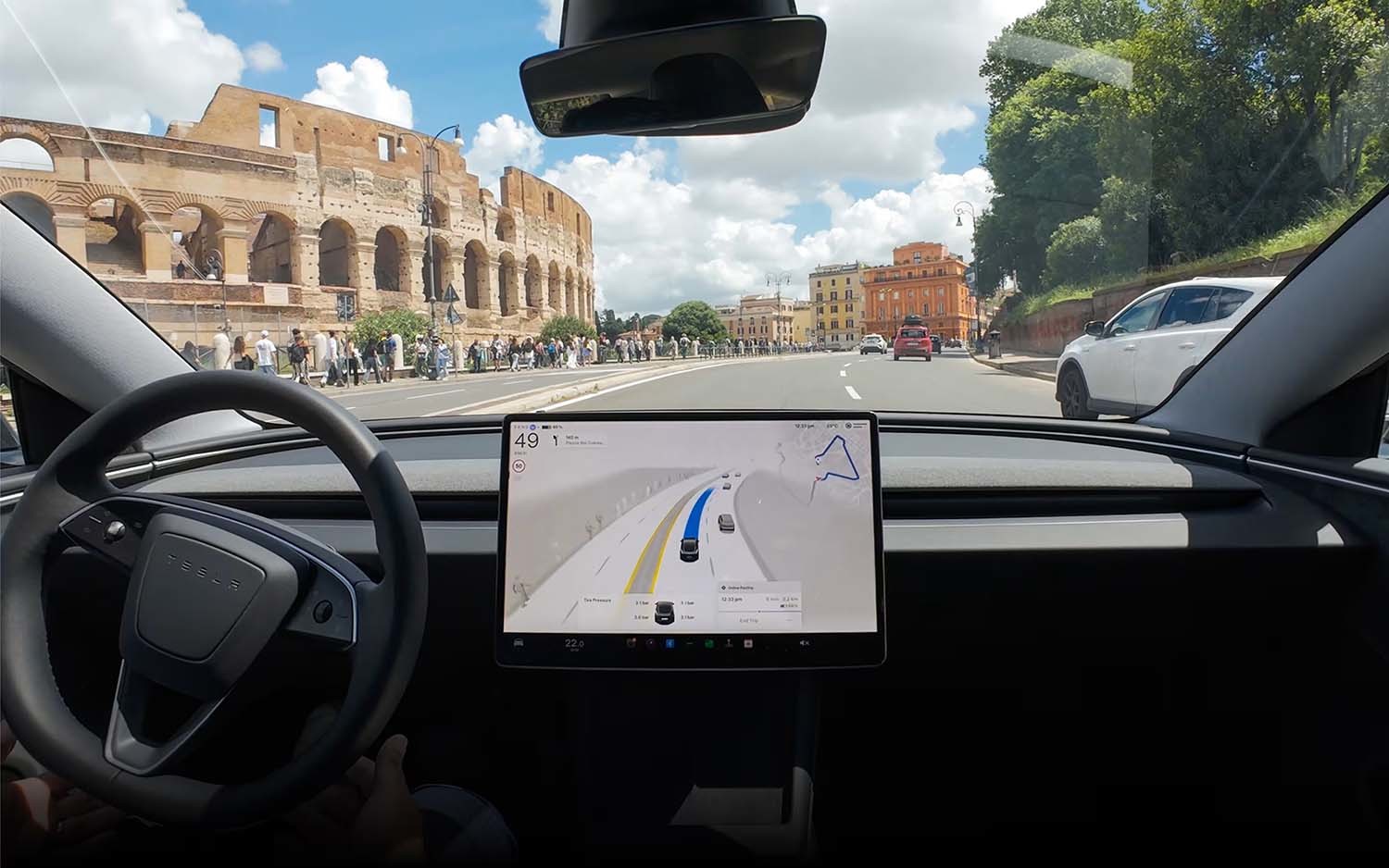 FSD(Full Self-Driving) 기능으로 작동하는 테슬라. / 테슬라 홈페이지